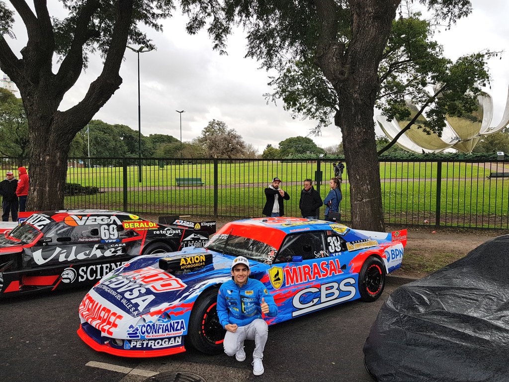 cechevarria's tweet photo. 😍 de la Chevy!! Quedo hermosa! #TC80BSAS #turismocarretera @actcargentina @SistemaFree @Coto_Ar https://t.co/9ZMX8FThEZ