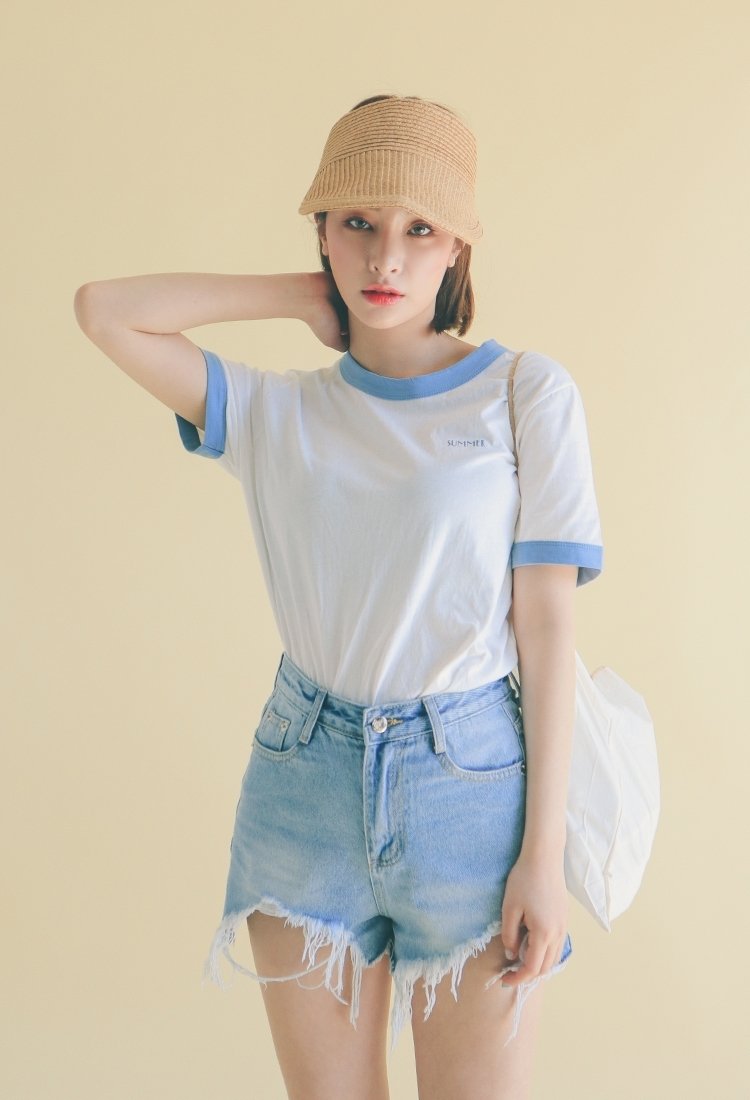 chuchuchustore's tweet photo. เสื้อยืดแขนสั้น สกรีนลาย SUMMER ตรงอก ดีเทลน่ารักๆ แบบมินิมอล ขนาดฟรีไซส์ 250฿ https://t.co/63kgYJZY9O