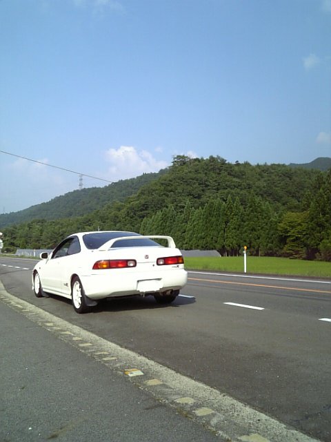 littlemarkos's tweet photo. インテグラ購入直後の写真が出てきたから、降りる直前の写真と一緒に https://t.co/7Ym3c3ymxW