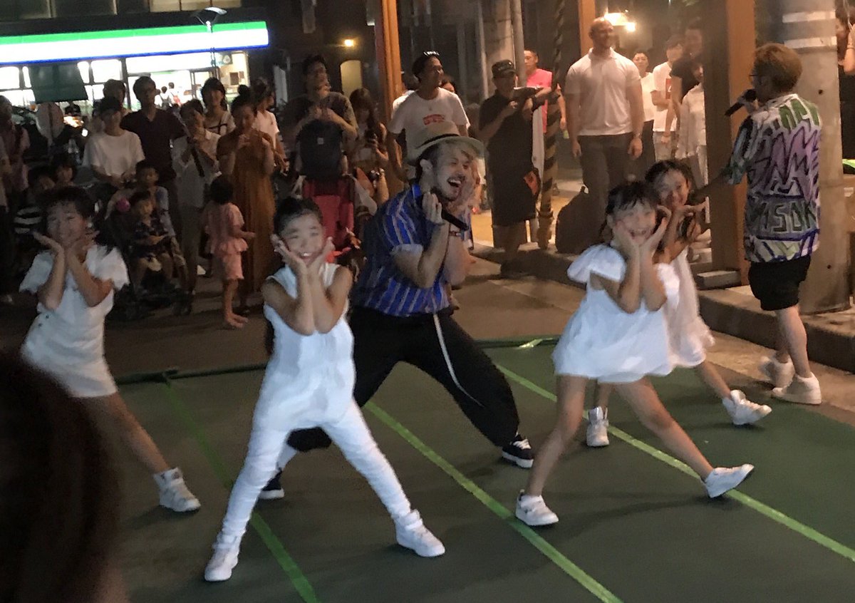 y_masaru1220's tweet photo. ダンサーのカールおじさんやで～
（笑）

#第48回吹田祭り
#LCA!!!
#micout https://t.co/Dkr63z0w7w