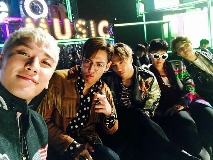 View image on Twitter