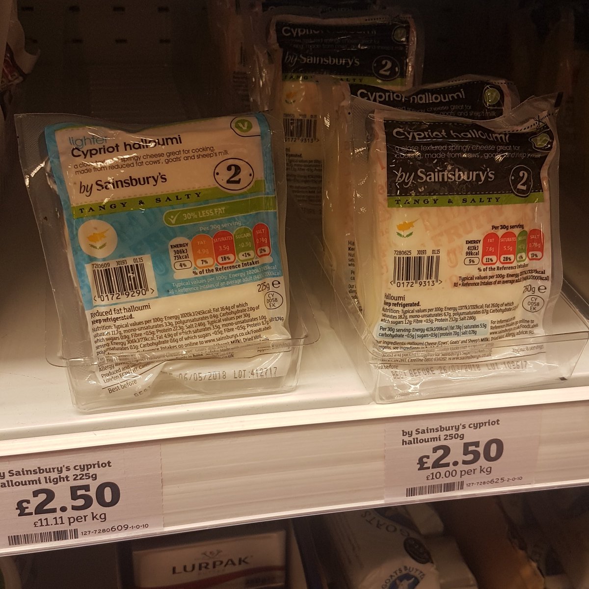 eggwhin's tweet photo. Yes @sainsburys, it's 25g lighter https://t.co/e4uJjlogti