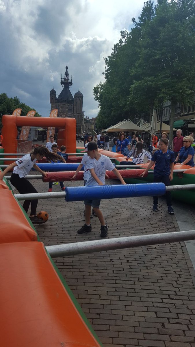 WomensEuro2017's tweet photo. Ook vandaag zijn de Fanzones in Deventer en Tilburg geopend🎉. Kom jij gezellig langs? #AUTESP #ENGFRA #LetsCelebrate #WEURO2017 https://t.co/Shxm5AIrXl