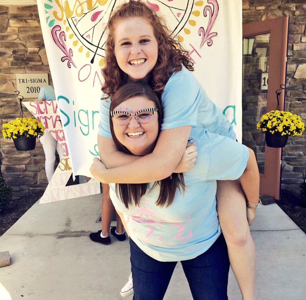 trisigmaksu's tweet photo. We can't wait to welcome new members to our fam this fall #GoGreek #BeUndeniablyYou #SigmaTrue ππ https://t.co/Y5JmK2Fzt3