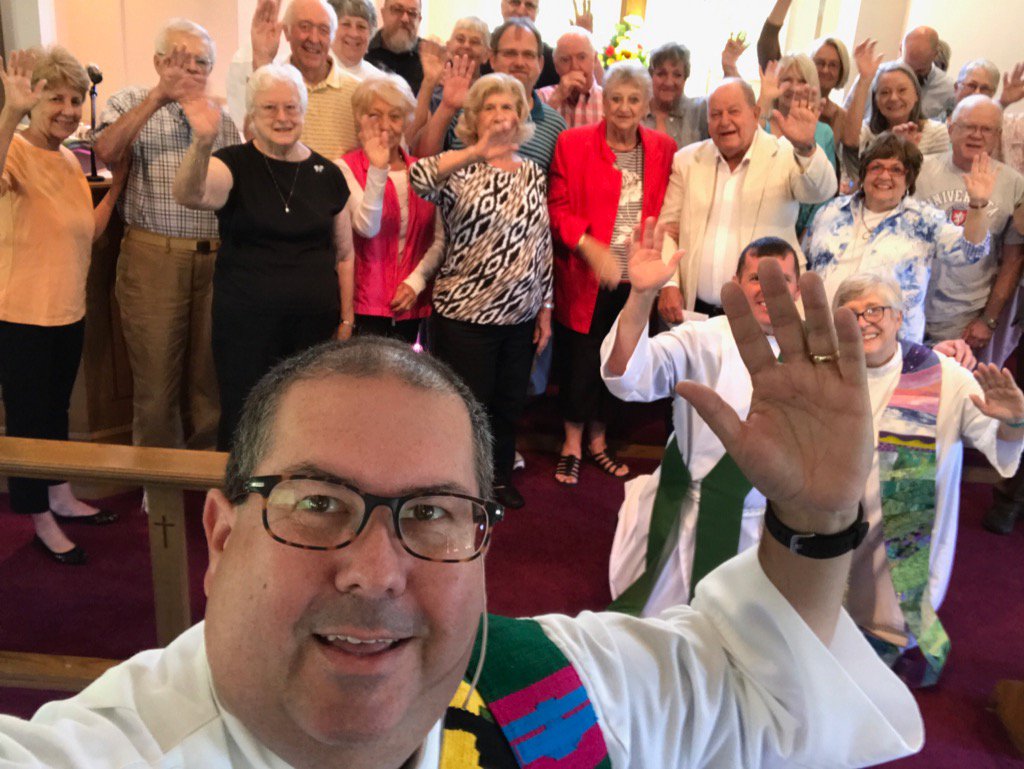 lgordonb's tweet photo. #Welcomebrian from St. Christopher's 10:30 service! https://t.co/iq45gwUJy9