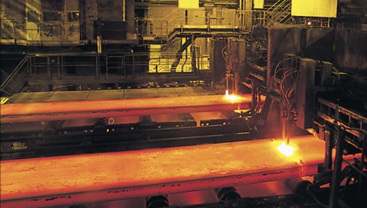 HCapra's tweet image. It amazes me so many don't realize we still have steel industry here. AKSteel makes premium grade, did you know that? Look at the size btw!