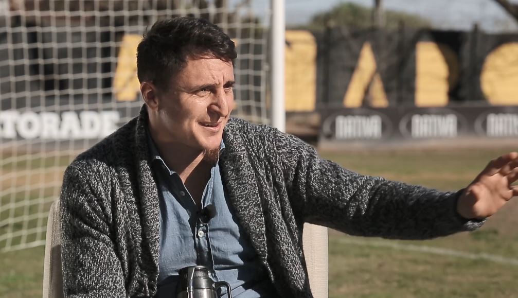 U_ru_guayo's tweet photo. Aprovecha el receso local y reviví las entrevistas de @Buysan a @JoseMaGimenez13 #Markarian #Cebolla y #Papelito en https://t.co/X7p8wAXygd https://t.co/TXHMHpSJRj
