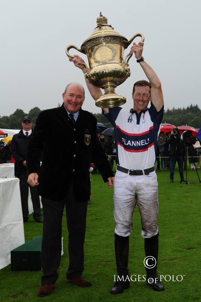 polonewsok's tweet photo. #UKπ¬π§π¬π§#GuardsPC England win back Coronation Cup https://t.co/JPaRhGB0ay https://t.co/IYGXw6g4Ew