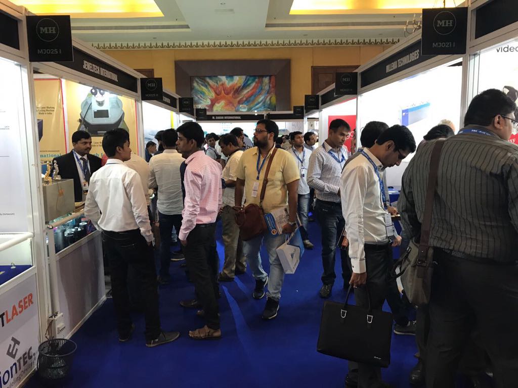 GJEPCIndia's tweet photo. Here's a glimpse of the day four at the Machinery Section of the #IIJS2017 at The Lalit Hotel, Mumbai. https://t.co/OhI2iaSsWf