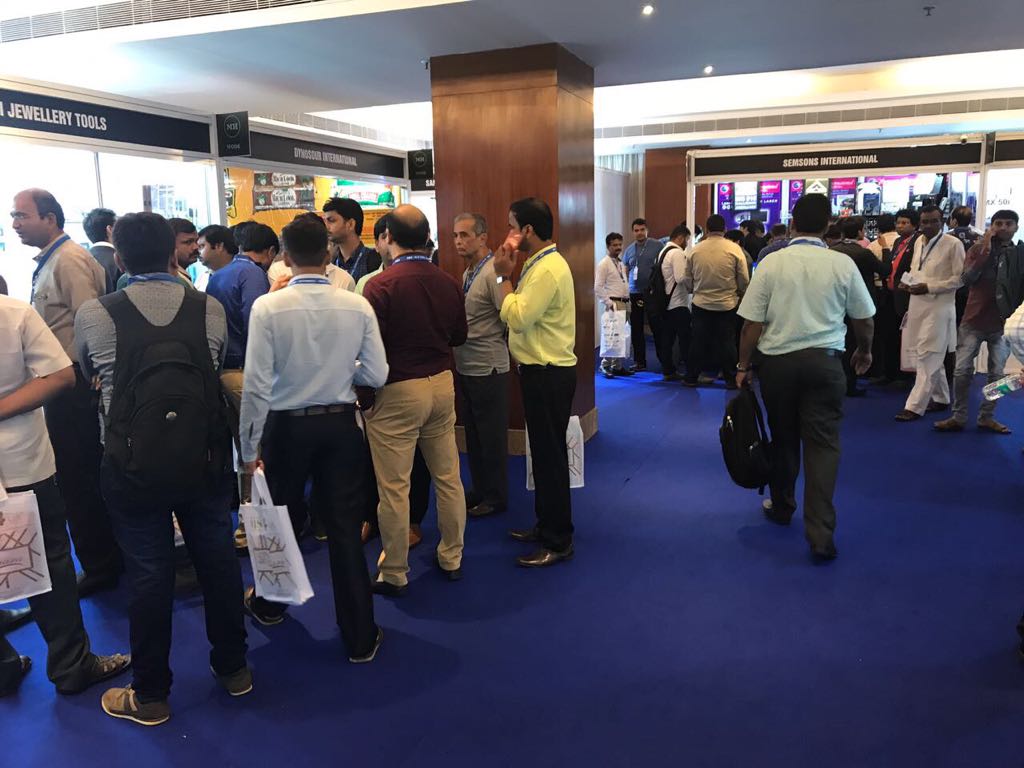 GJEPCIndia's tweet photo. Here's a glimpse of the day four at the Machinery Section of the #IIJS2017 at The Lalit Hotel, Mumbai. https://t.co/OhI2iaSsWf