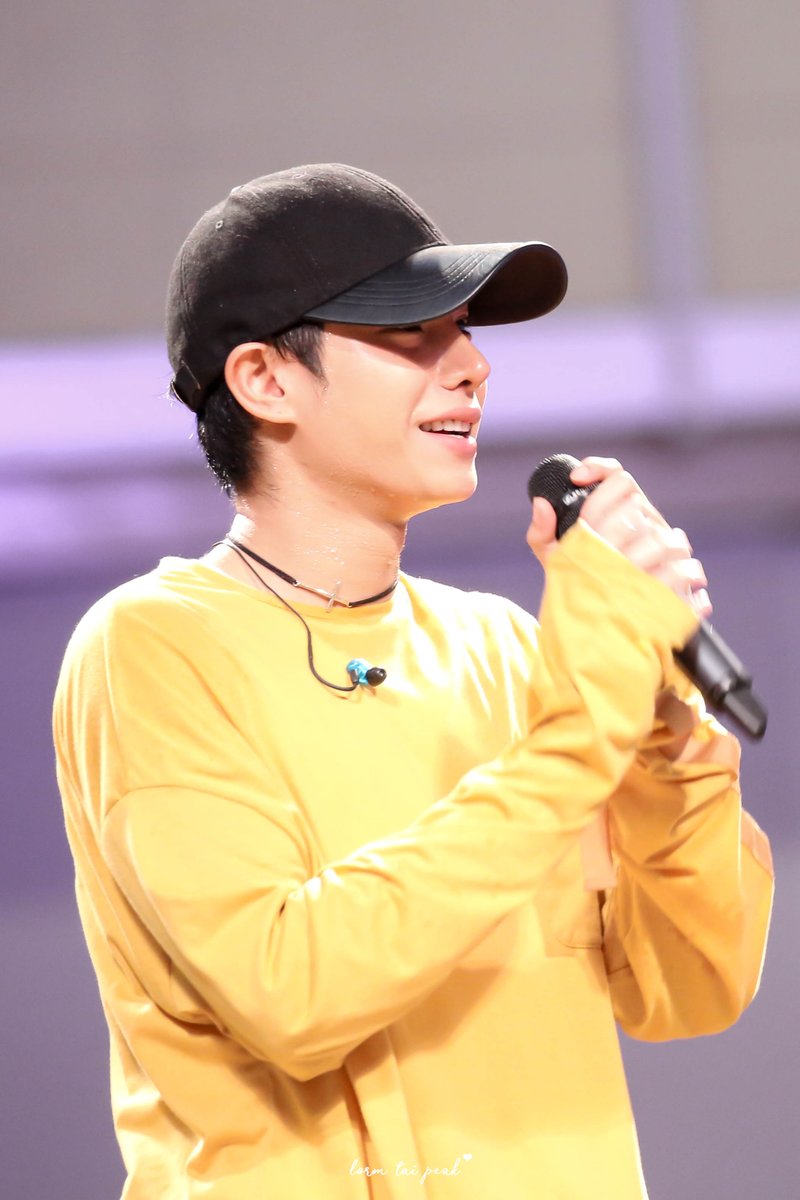 Lorm_Tai_Peak's tweet image. จะอายุเยอะแค่ไหน จะอ้วนขนาดไหน จะไม่ปกติยังไง ก็รักยูว์น้าา #TheMomentsOfLorm_Tai_Peak #palitgallery #เป๊กผลิตโชค @peckpalit