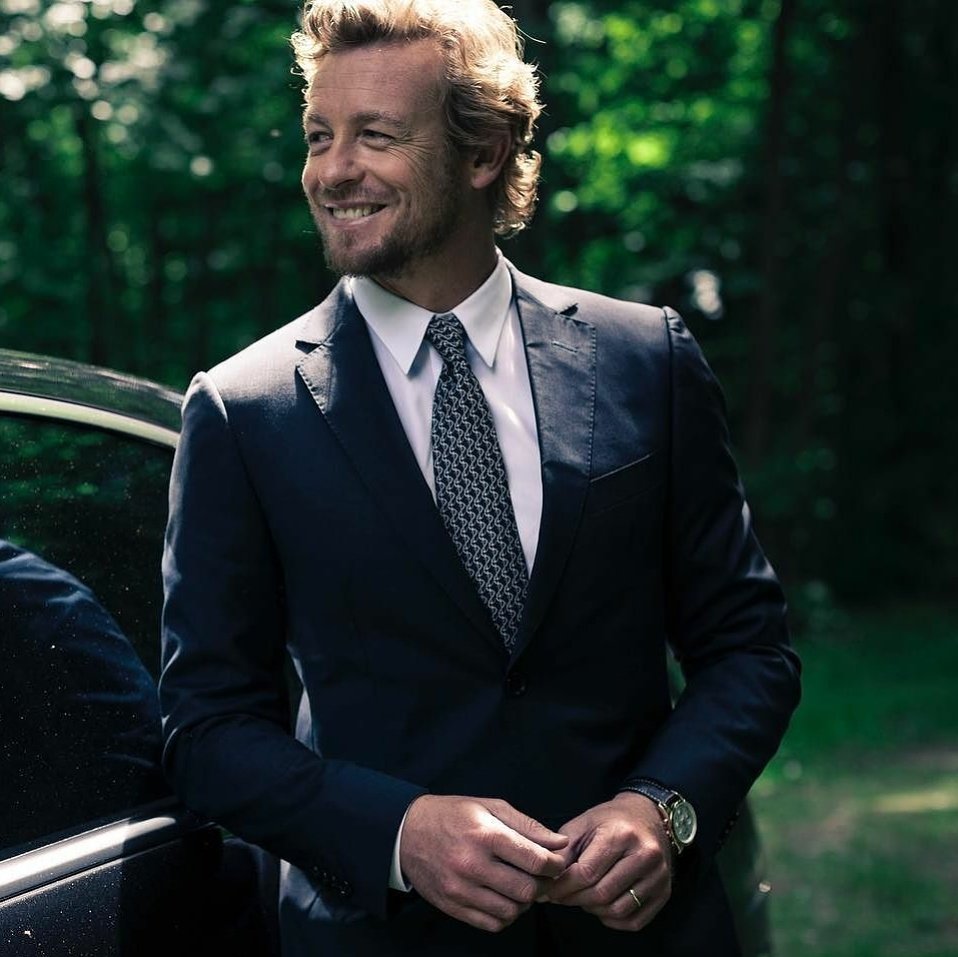 WatchTimeIndia's tweet photo. Wishing the @Longines Ambassador of Elegance, aka The Mentalist Simon Baker a very Happy Birthday.
#WatchTimeIndia #Longines #bakerweek2017 https://t.co/7ZTfQS3ZwI