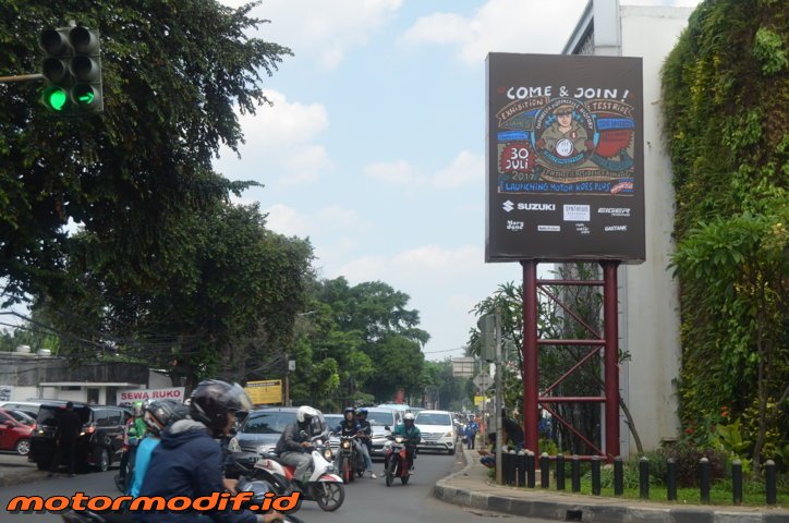 MotorModif's tweet photo. IMH 2017 : Resmi Dihelat Perdana
https://t.co/8v1eukHlW3 #IMH2017 #MastomCustom #Suzuki #MotorModif https://t.co/p0jk93RlX9