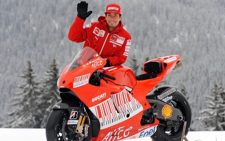 lorenzo99's tweet photo. Today Nicky Hayden would turn 36! We remember you Nicky! #KentuckyKid https://t.co/20juZ39bC0
