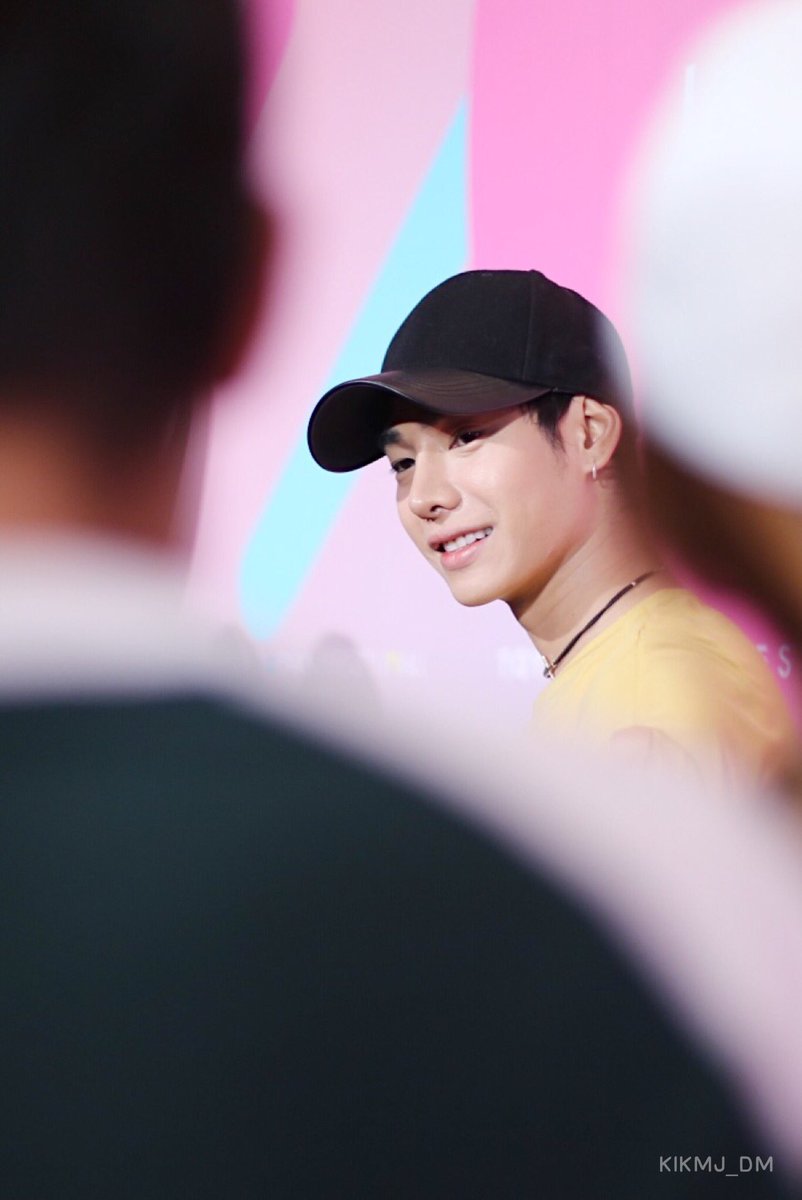 KikMJ_DM's tweet image. ผัวกับน้ำตาลอะไรหวานกว่า ตอบ! #เป๊กผลิตโชค #Palitgallery