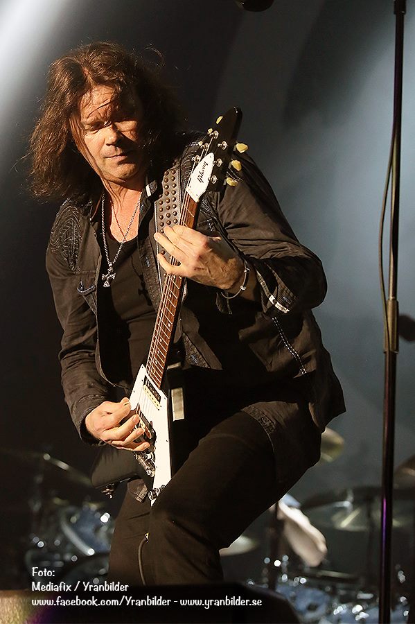 John_Norum's tweet photo. Europe live @ @STORSJOYRAN in Östersund (SE) Credits: Yranbilder.se #ElectricSummer17 #Europetheband #JohnNorum #Storsjöyran @europetheband https://t.co/IQhSr0beHf