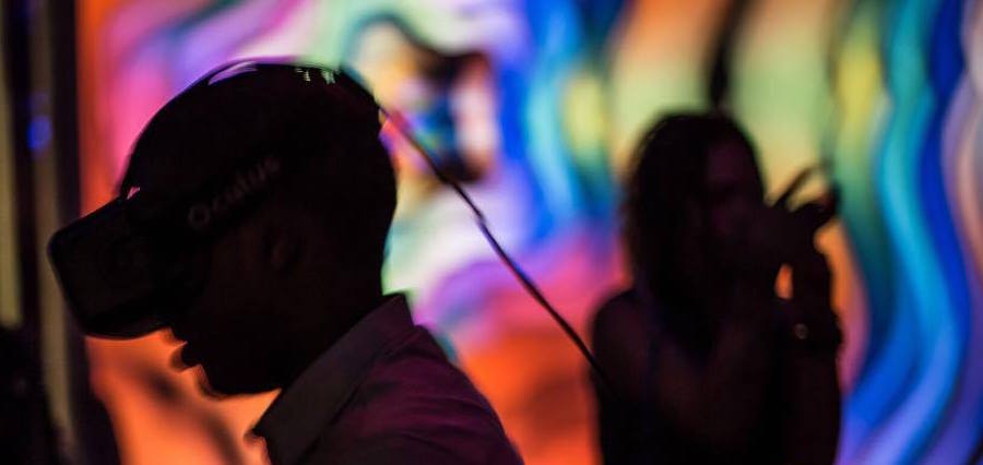 EchobitDigital's tweet image. LA club scene with some VR techno - one of our first VJ shows with VR.