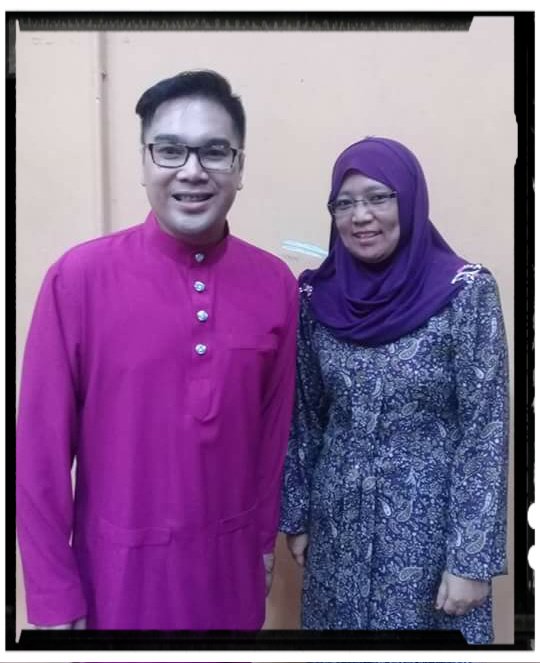 purplesnowwhite's tweet photo. With fazli Zainal &amp; ieda moin #rayasakan #rayasakanhaiza #rumahterbukahaiza #komplekssukandesatasik #22july2017 https://t.co/l3ZVgroLCs