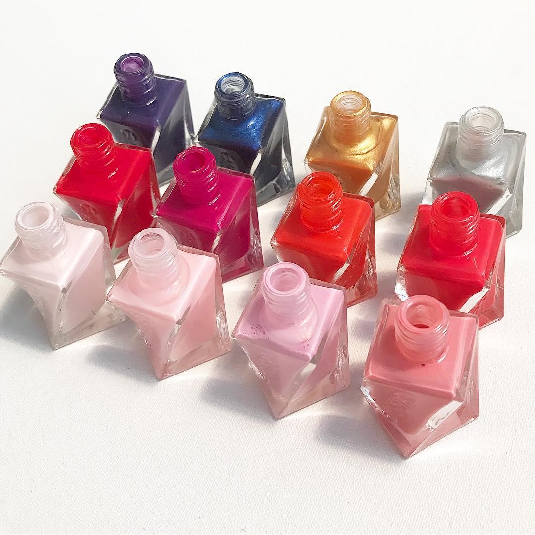 essie's tweet photo. #gelcouture #galabolds is the perfect range of vibrant shades that'll get you red carpet-ready in a flash! which is your fave? by @essiebuff https://t.co/VY3RsOkZvT