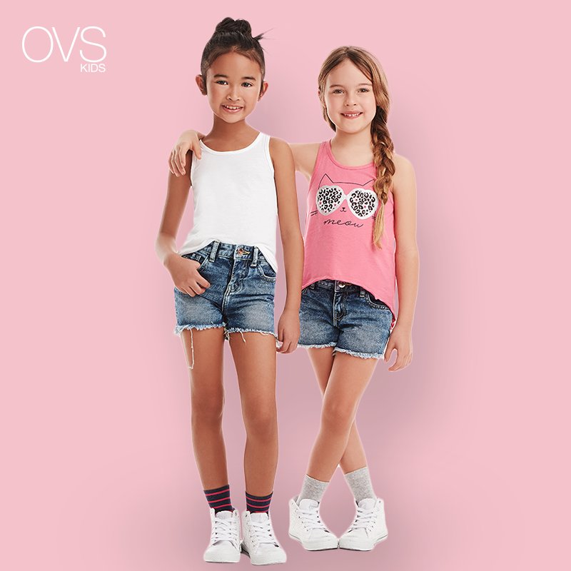 OVSofficial's tweet photo. Denim shorts e stampe divertenti per un’estate super cool! Shop now in store e su ovs.it. https://t.co/R3ofTajPBl #OVSSS17 https://t.co/QXQ2j1XZxO