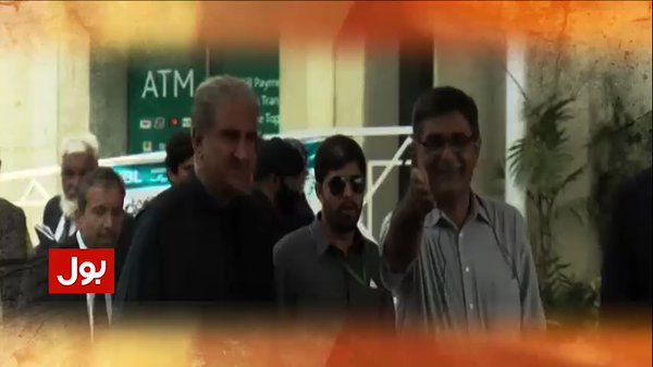 Pakistannews's tweet photo. BOLNETWORK : Watch tonight on Pakistan Khappay with President Asif Ali Zardari at 10:00 PM only on #BOLNews #BOLPa… https://t.co/gU8k9AHZRi) https://t.co/aiBQeJZc64