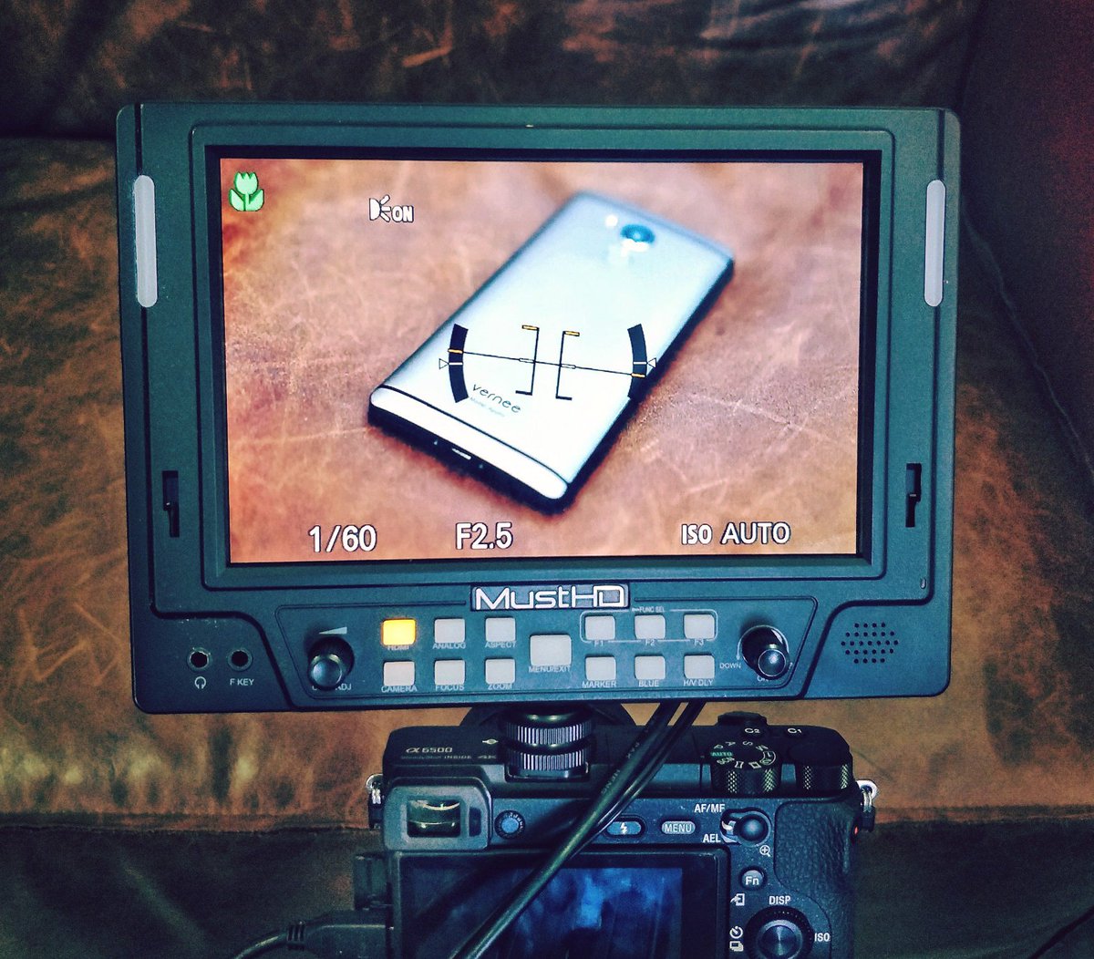 DuduRochaOn's tweet photo. Logo mais o Review do Vernee Apollo VR, uma das melhores telas que já vi num smartphone. AGUARDEM!

#vernee #verneeapollo @Sony @sonybrasil https://t.co/dINLwDQDS3