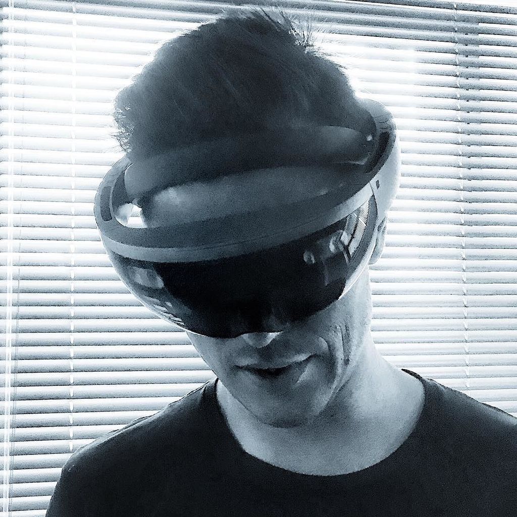 FoxP2Design's tweet photo. Test-driving some false realities with #sozolabs https://t.co/uGytkh6HLv https://t.co/X5IRjQatLX