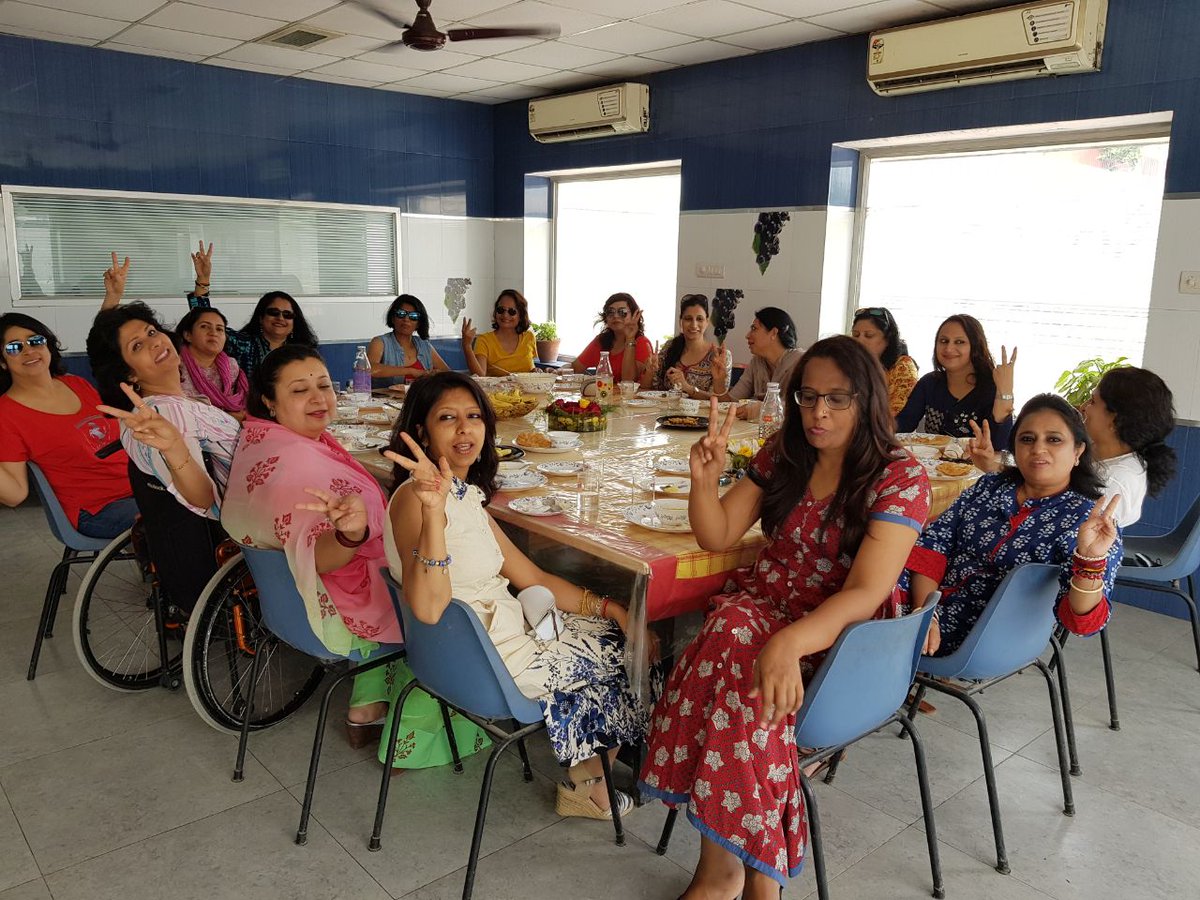 DeepaAthlete's tweet photo. #SophiaAjmer #CollegeBatch #reunion #FriendsforLife #fun #weekend Memories relived.. https://t.co/3xHRX3itFf