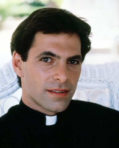 Happy birthday Ken Olin      