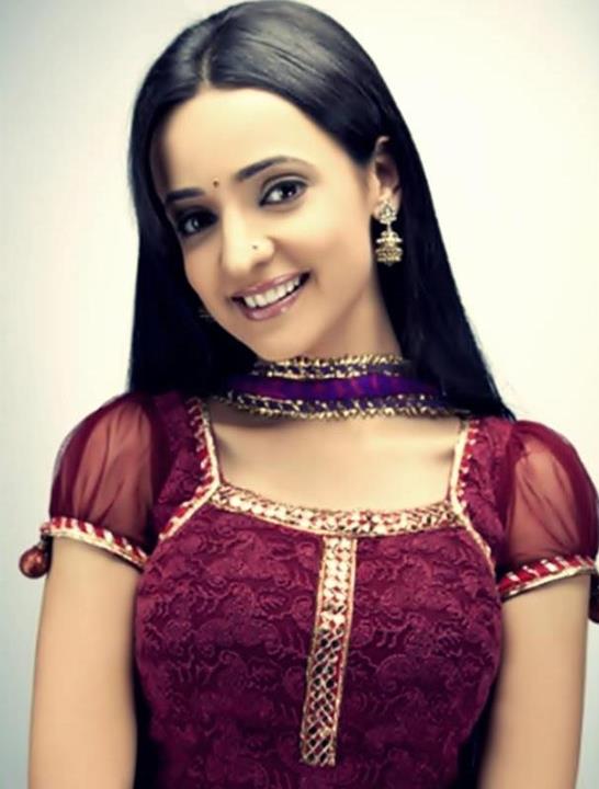 IkaPutriYanuart's tweet photo. @TellywoodP @BarunSobtiSays Sanaya Irani is The Best. She is very beautiful, cute 😘 https://t.co/UZQF4ZYwxP