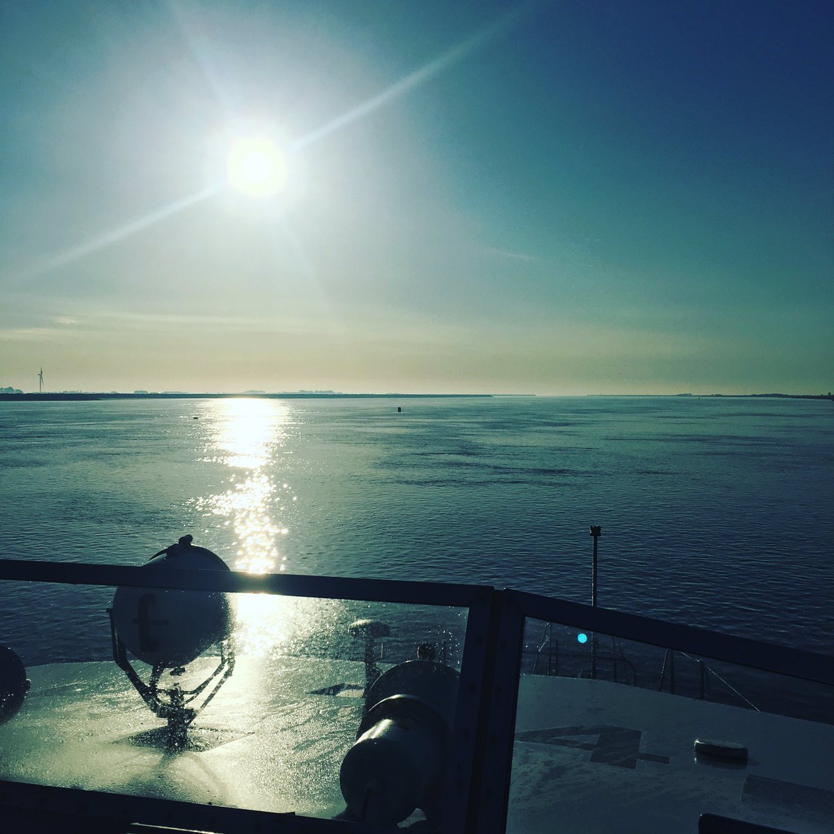 HMSTrumpeter's tweet photo. 2200 Nautical Miles, 15 different ports, 185 visitors on board at sea. Summer deployment complete. Small Ship, big reach!
#Leave #P294 #1PBS https://t.co/ZUdqa4tdY0