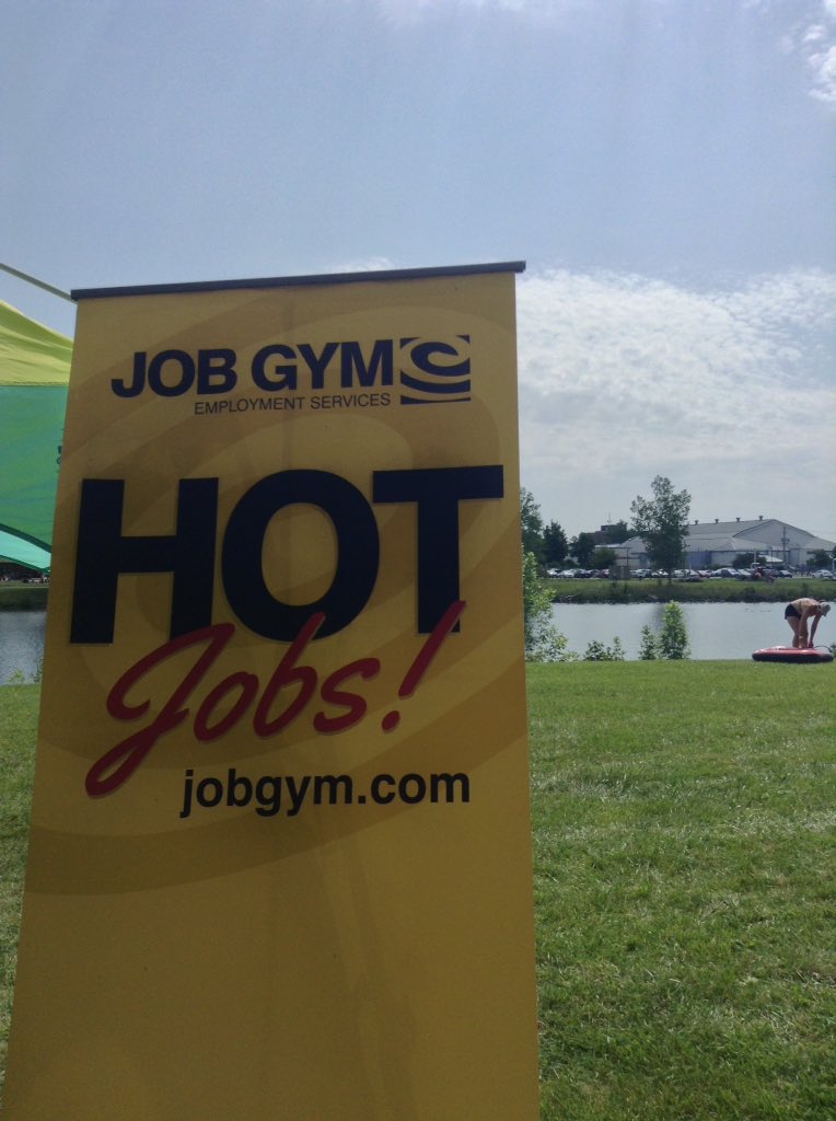 JobGJoe's tweet photo. Getting hot! 🔥 Greetings from @JobGym at #floatfest2017 🐳 in @myWelland  #enjoy :) https://t.co/vkjuFCbCN8