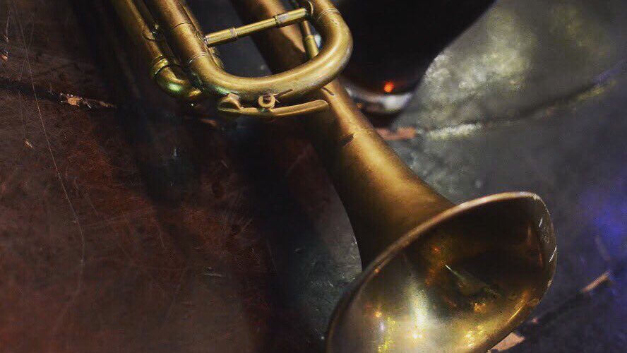 Claddagh_CBus's tweet photo. Back in brass! And string, and wind! Join our traditional Irish jam sesh at 6pm tonight! #brewerydistrict https://t.co/PK0EQ2BEfH