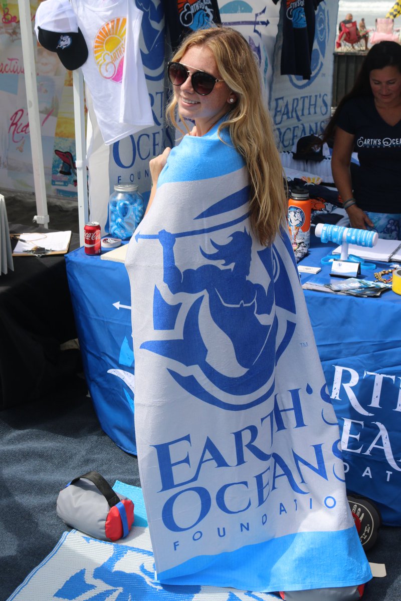 EarthsOceans's tweet photo. Our EO team had quite the day yesterday. Lots of kids helping us clean up our beaches, let's keep it going #recyclerevivereinvestrepeat ♻️ https://t.co/Irt3OGY24V