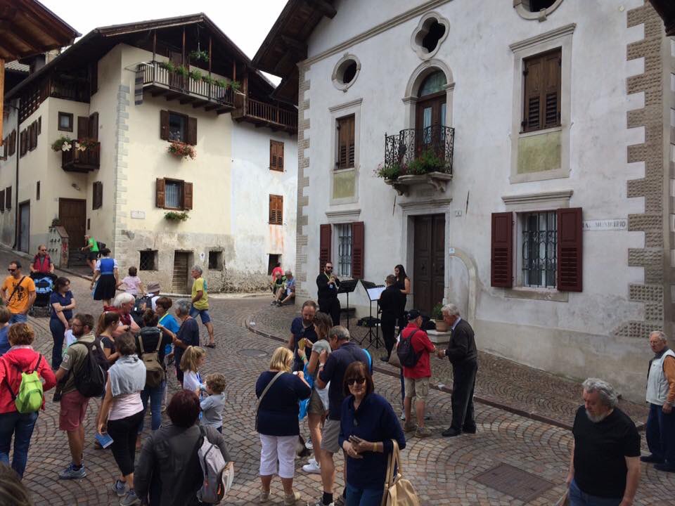 GZortea's tweet photo. #latteinfesta a #Mezzano Quando il turismo incontra agricoltura tradizione volontariato il risultato non può essere che un bellissimo evento https://t.co/mXHiL1MBus