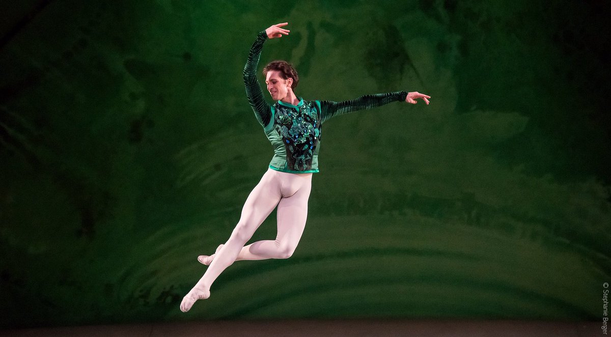 BalletOParis's tweet photo. #POBTour #Joyaux #Balanchine
Dernier jour de la tournée, le ballet revient sur la scène de l'Opéra de Paris en septembre ! https://t.co/y8JGzfwA9U