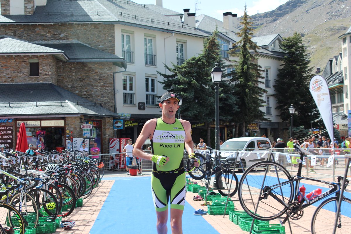 Nuestro compañero <a href="/Paco__LR/">Paco Lara</a> dándolo todo en las modalidades del <a href="/DuSierraNevada/">DuatlonSierraNevada</a> esta mañana en <a href="/websierranevada/">Sierra Nevada</a>