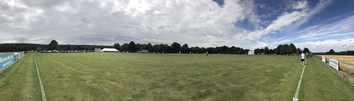 astonrowant_cc's tweet photo. Very good crowd in down at Butts way . #aston with a good start so far 4-3 off 6 #forthekill https://t.co/jdLtmyNG6b
