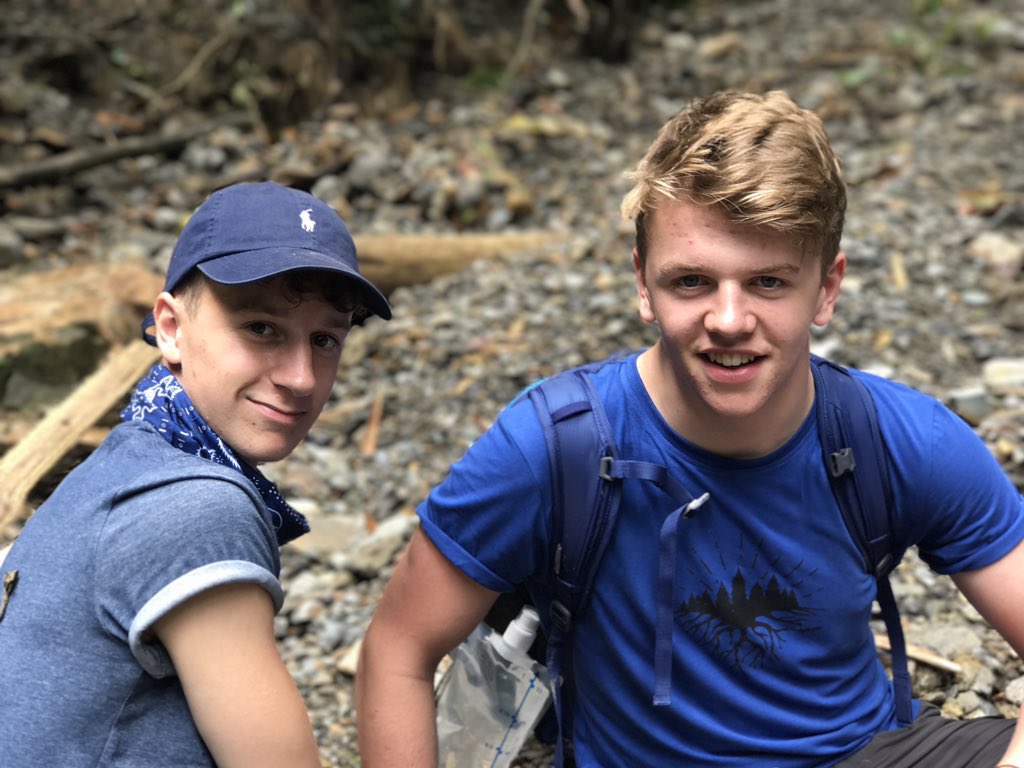 sjbscience's tweet photo. Rest stop during yesterday's trek https://t.co/kVilEjoVoa