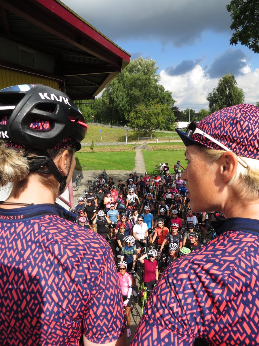 AMSCycleChic's tweet photo. Great turn out for the @rapha #womens100 More photos coming to the blog soon!

#RaphaWomens100 #velo #cyclechic #amsterdam #ridetogether https://t.co/F5GH0ZF013