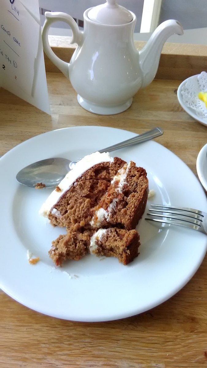 LachlanMain's tweet photo. LYTHAM. Excellent & rapidly vanishing carrot cake at the brilliant Lytham Kitchen #carrorcake #cake #Lytham #LythamKitchen https://t.co/md7BgDrzwI