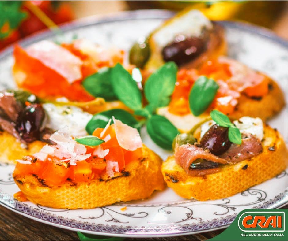 spannalisa's tweet photo. Per un antipasto diverso dal solito, la bruschetta con acciughe, pomodori secchi e uova!
Scopri la ricetta qui ➡️ https://t.co/5GjFgufuqE https://t.co/rnPnWFqf0Y