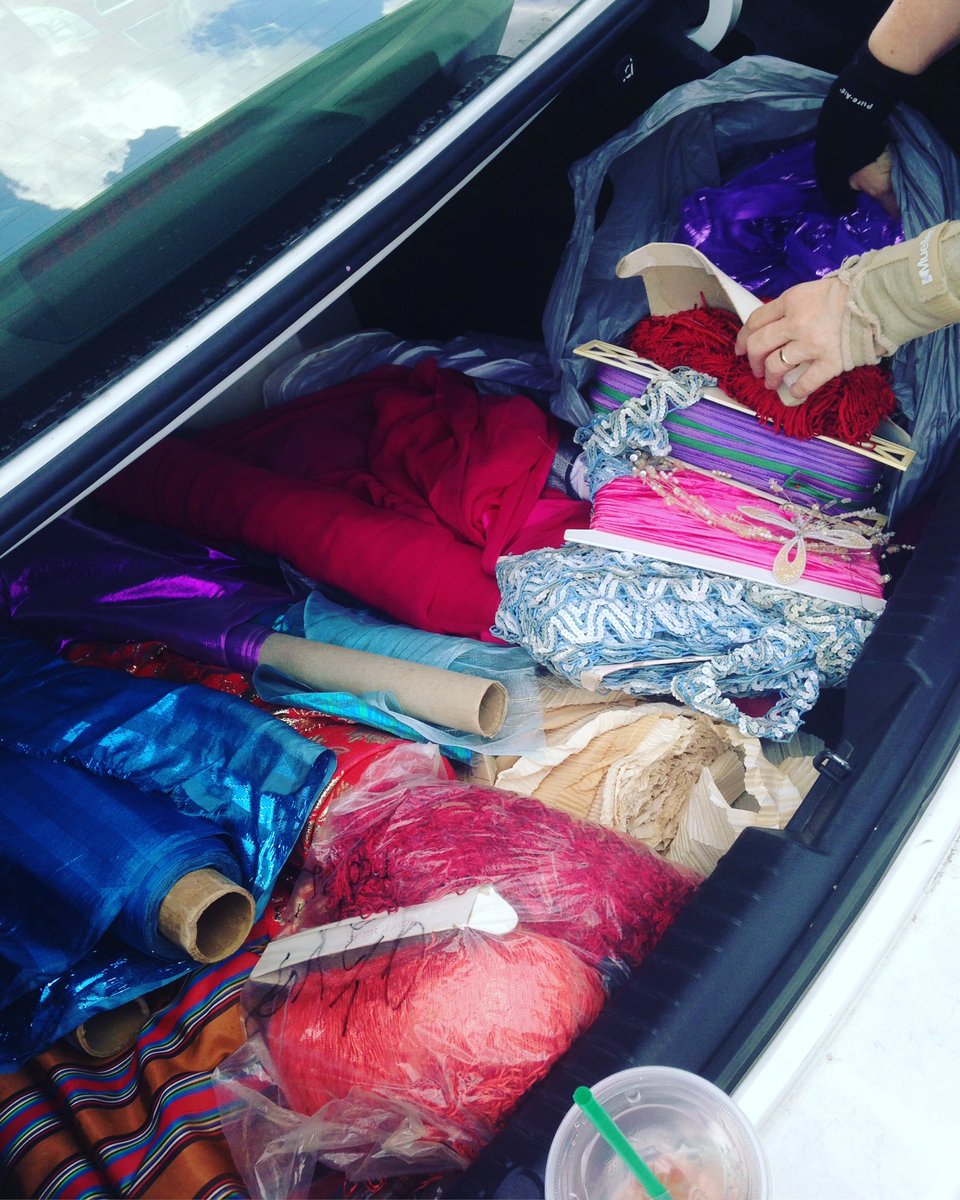 BethanyStage's tweet photo. Costume. Costume. Costume. Costume 👗 https://t.co/SU44Ct8lPK