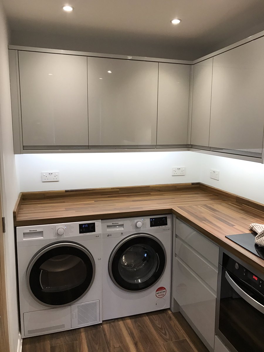 SpessProperty's tweet photo. Completion photographs:
#Tooting #SW17 project. #Kitchen #Worktops #LED #Lighting #Property #Construction #Refurbishment #Investment #SPESS https://t.co/o2xkTtFKl5