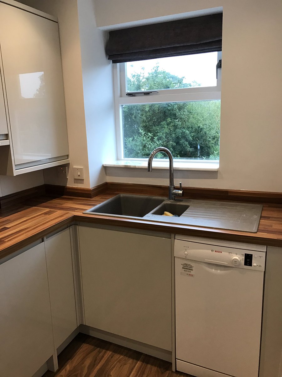 SpessProperty's tweet photo. Completion photographs:
#Tooting #SW17 project. #Kitchen #Worktops #LED #Lighting #Property #Construction #Refurbishment #Investment #SPESS https://t.co/o2xkTtFKl5