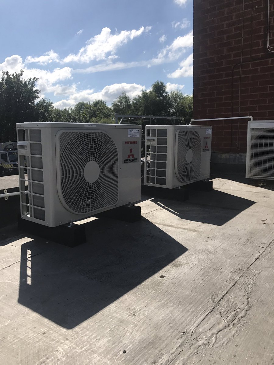 TRACLTD's tweet photo. We removed 4 existing systems in #Sale and installed 4 new systems, all out of hours #airconditioning #Manchester #CallTRAC https://t.co/rLVvx0go3y