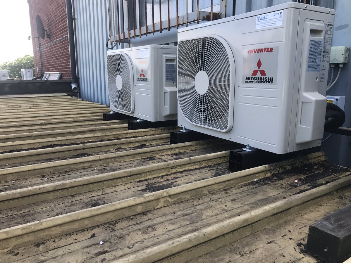 TRACLTD's tweet photo. We removed 4 existing systems in #Sale and installed 4 new systems, all out of hours #airconditioning #Manchester #CallTRAC https://t.co/rLVvx0go3y
