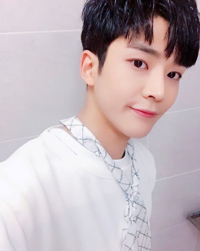 rowoon_archives's tweet photo. 170328 
© SF9_FANCLUB

Rowoon update https://t.co/hXXoQsdpgs