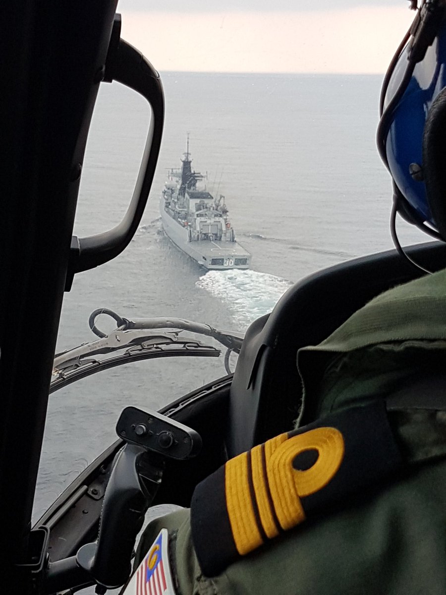 mykamarul's tweet photo. Menyaksikan Eks #Malapura di Selat Melaka bg menilai #Kesiapsiagaan Armada Barat https://t.co/0XD5N8ttvp