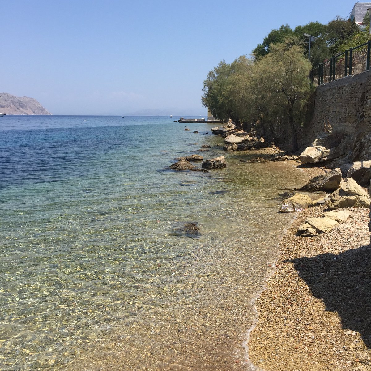 hicetnuncOff's tweet photo. Il mare, la tranquillità, il silenzio. Le prime settimane di vacanza sono un'occasione per imparare a rallentare. Anche al ritorno! https://t.co/8hRfXgL9GN